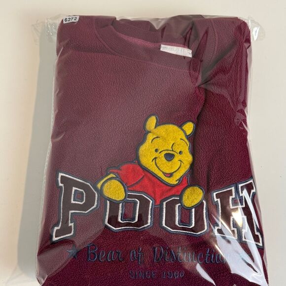 Vintage Disney Store Pooh Embroidered Bear of Distinction Sweatshirt L - Picture 8 of 8